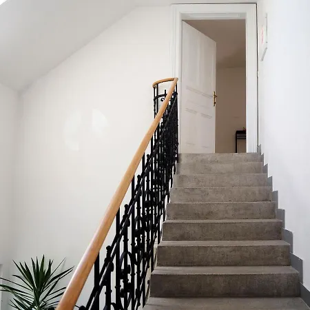 Vynimocny Apartman V Staromestskej Vile S Vyhladom Na Hrad