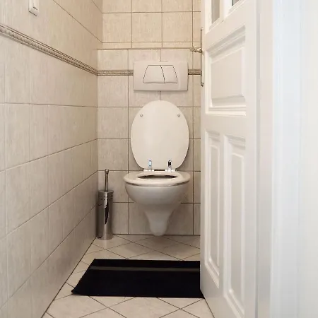 Vynimocny Apartman V Staromestskej Vile S Vyhladom Na Hrad * Bratislava
